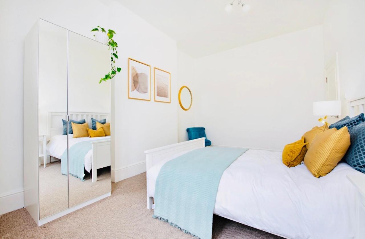 Spacious & Charming Garden Flat -Zone 2- Great For Central London Access Exterior photo
