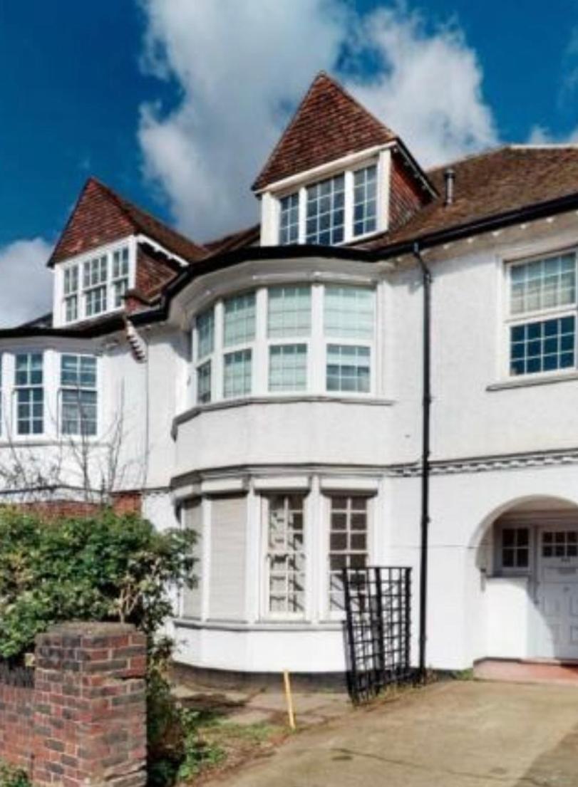 Spacious & Charming Garden Flat -Zone 2- Great For Central London Access Exterior photo